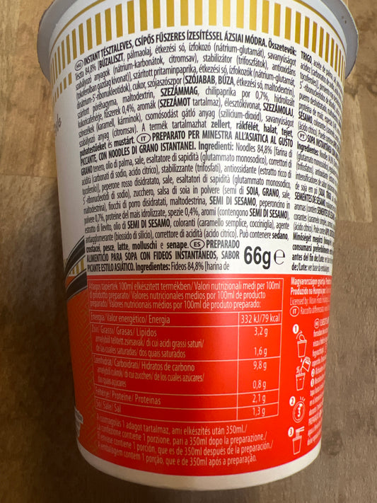 Nissin - Ramen Piccante al Sesamo 63g (CON BRODO)