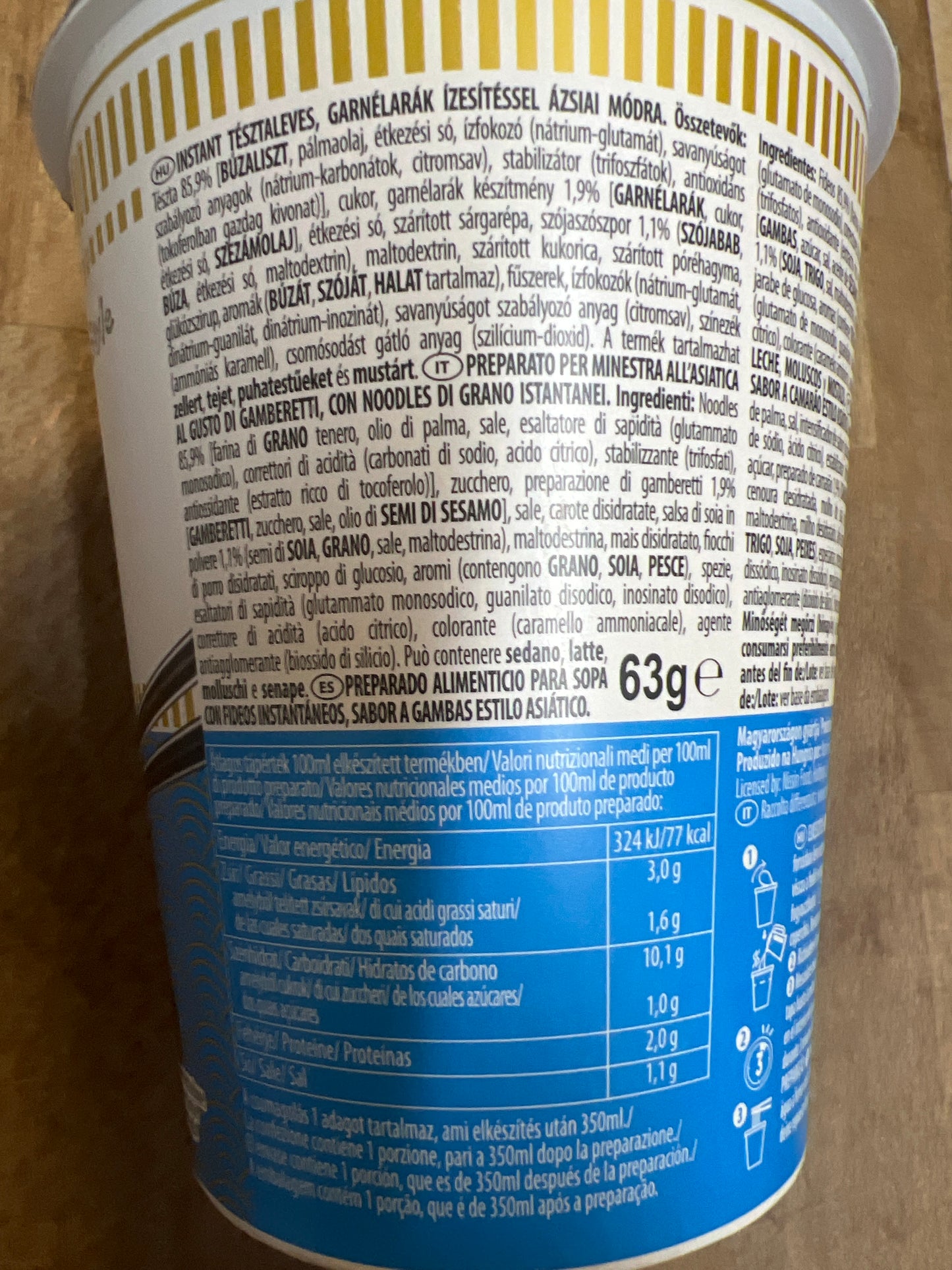 Nissin - Ramen ai Gamberi con Salsa Soia CUP 63g (CON BRODO)