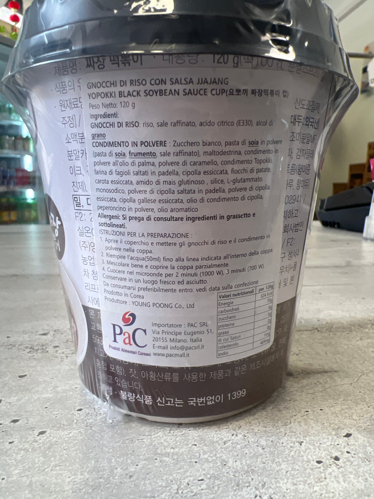 Yopokki - Tteokbokki con salsa Jjajang 120g