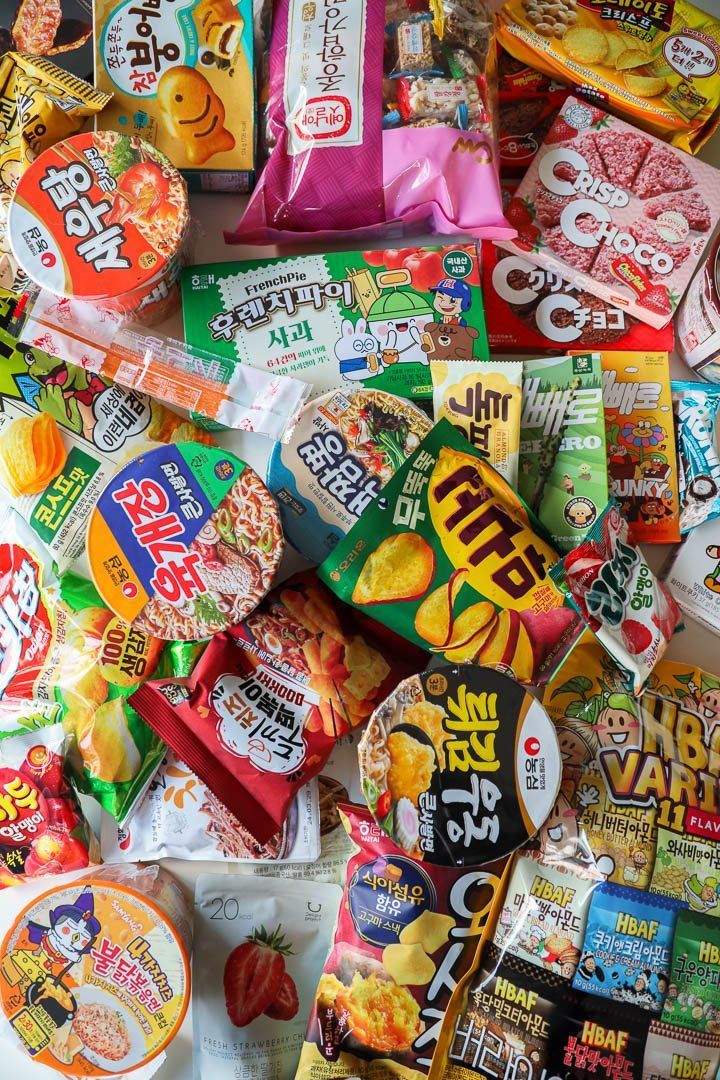 MIX Box di Asian Snack Bevande Ramen (SIZE M)