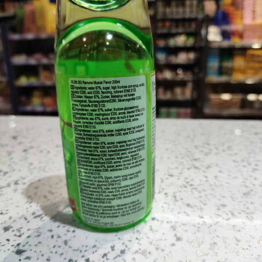 Hata - Bevanda frizzante all'Uva 200ml