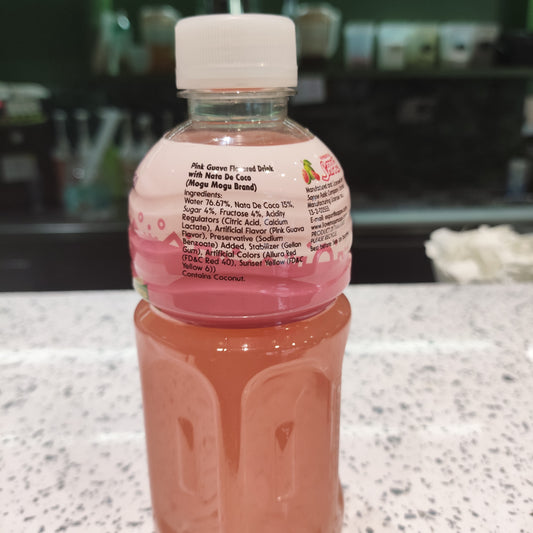Mogu Mogu - Bibita al gusto Guava con pezzi di gelatina al Cocco 320ml